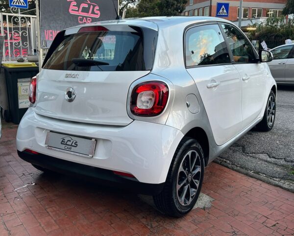 Smart ForFour 1.0 neopatentati promo - Image 6