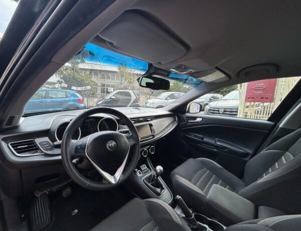 Alfa Romeo Giulietta 1.4 neopatentati promo - immagine 8