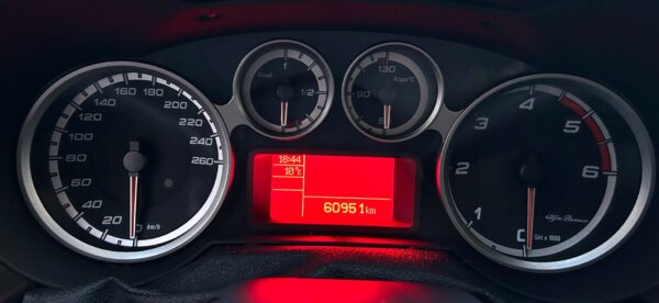 Alfa Romeo MiTo 1.3 jtdm neopatentati promo - immagine 9