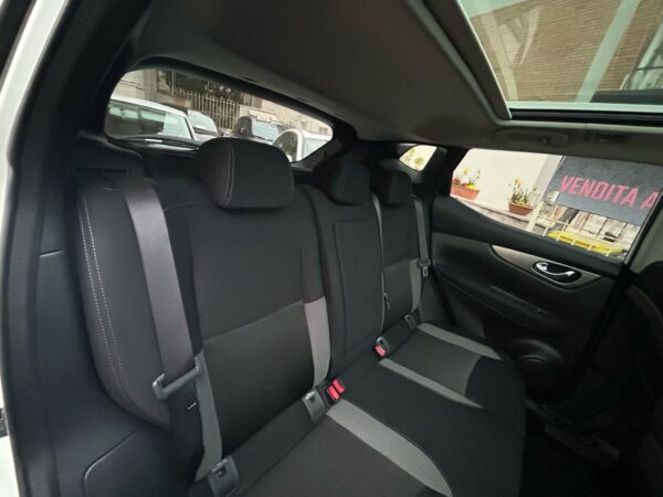Nissan Qashqai 1.5 dci N-Connecta tetto promo - immagine 12