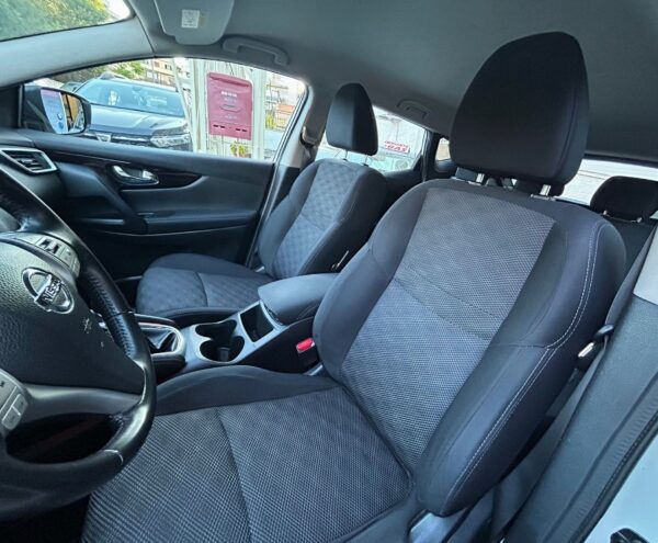 Nissan Qashqai 1.5 dci Visia neopatentati promo - immagine 11
