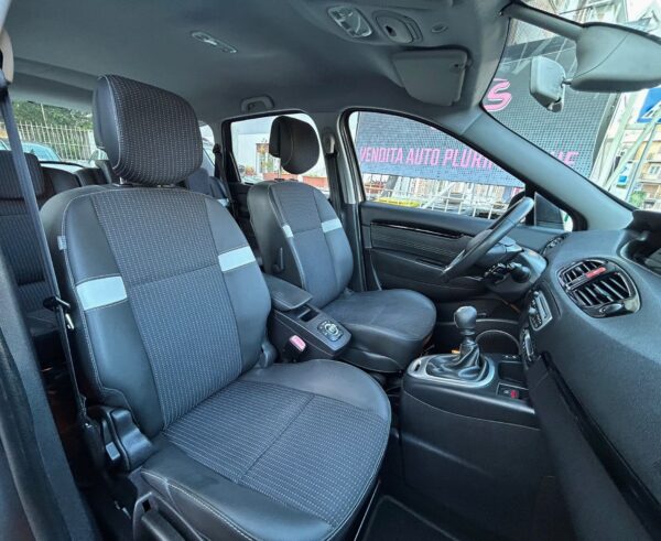 Renault Scenic X-Mod 1.5 dci neopatentati - immagine 12