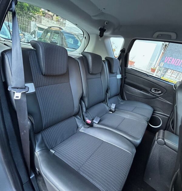 Renault Scenic X-Mod 1.5 dci neopatentati - immagine 13