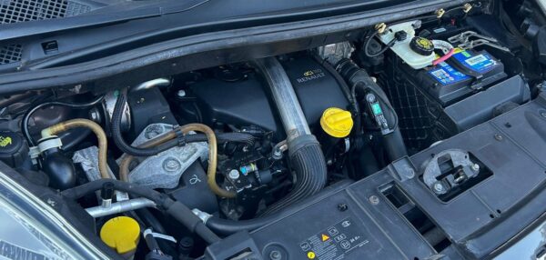Renault Scenic X-Mod 1.5 dci neopatentati - immagine 15