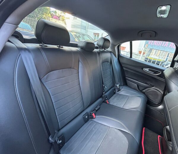 Alfa Romeo Giulia 2.2 t Super promo - immagine 14