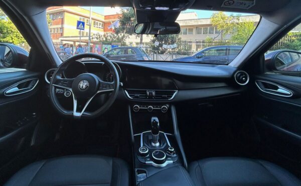Alfa Romeo Giulia 2.2 t Super promo - immagine 9