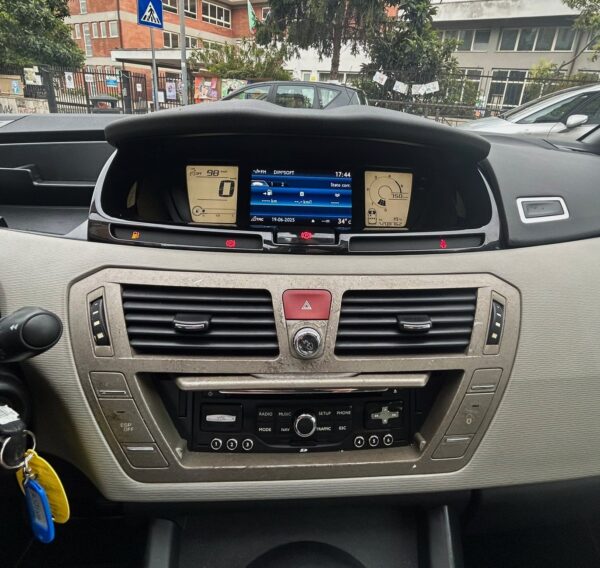 Citroen Grand C4 Picasso 2.0 hdi 150cv 7 posti - immagine 10