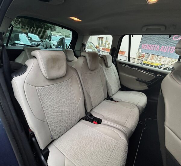 Citroen Grand C4 Picasso 2.0 hdi 150cv 7 posti - immagine 12