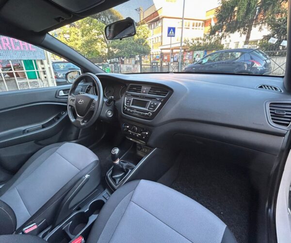 Hyundai i20 1.2 econext GPL neopatentati promo - immagine 7