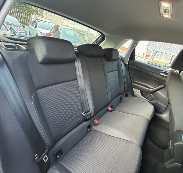 Volkswagen Polo 1.0 90cv neopatentati promo - immagine 15