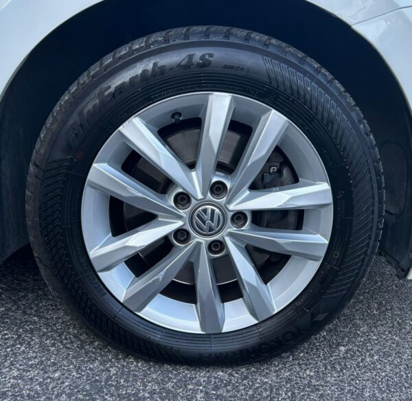 Volkswagen Touran 1.6 tdi 7 posti - immagine 16