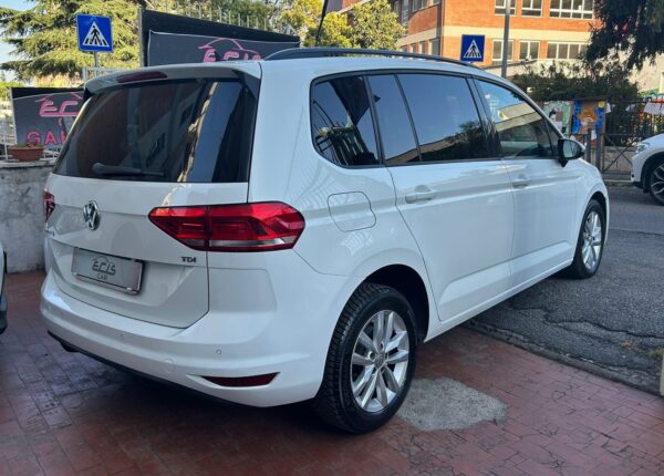 Volkswagen Touran 1.6 tdi 7 posti - immagine 6
