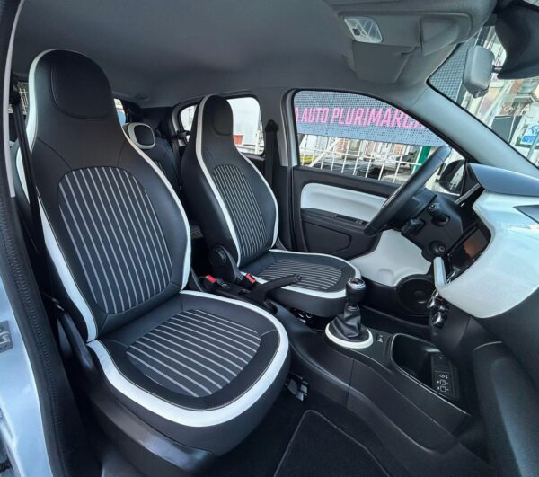 Renault Twingo 1.0 neopatentati promo - immagine 12