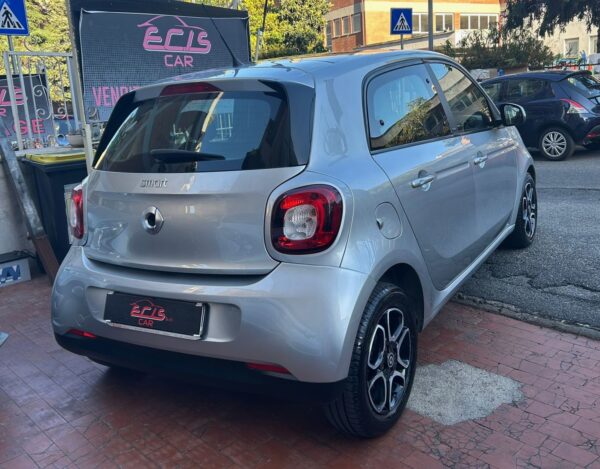 Smart forFour 1.0 neopatentati promo - immagine 7