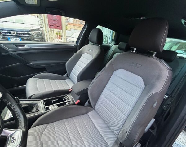 Volkswagen Golf 1.6 tdi R-line neopatentati promo - immagine 10