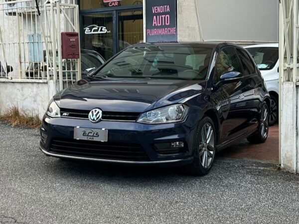 Volkswagen Golf 1.6 tdi R-line neopatentati promo - immagine 4