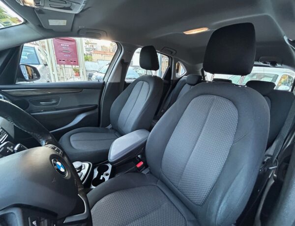 BMW 218 d Active Tourer Luxury promo - immagine 12