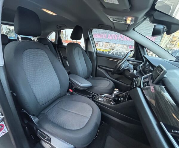BMW 218 d Active Tourer Luxury promo - immagine 13