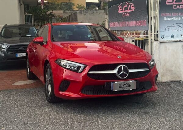Mercedes-Benz A 200 promo