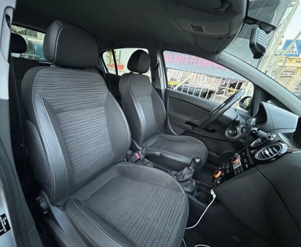 Opel Corsa 1.2 neopatentati - immagine 10