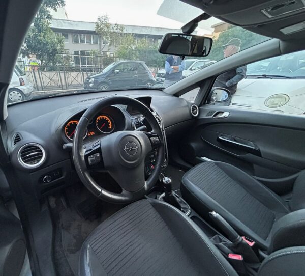 Opel Corsa 1.2 neopatentati - immagine 8