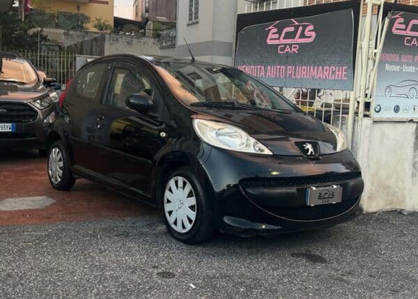 Peugeot 107 1.0 neopatentati - immagine 2