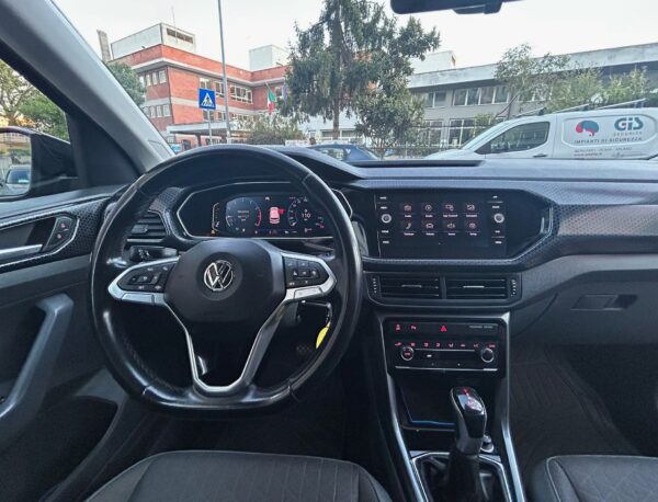Volkswagen T-Cross 1.0 tsi dsg Virtual Cockpit neopatentati promo - immagine 10