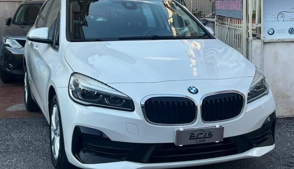 BMW 216 d Active Tourer neopatentati promo